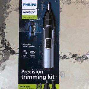 Philips Norelco Nose Trimmer 5000 for Nose, Ears, Eyebrows Trimming Kit, NT5600/